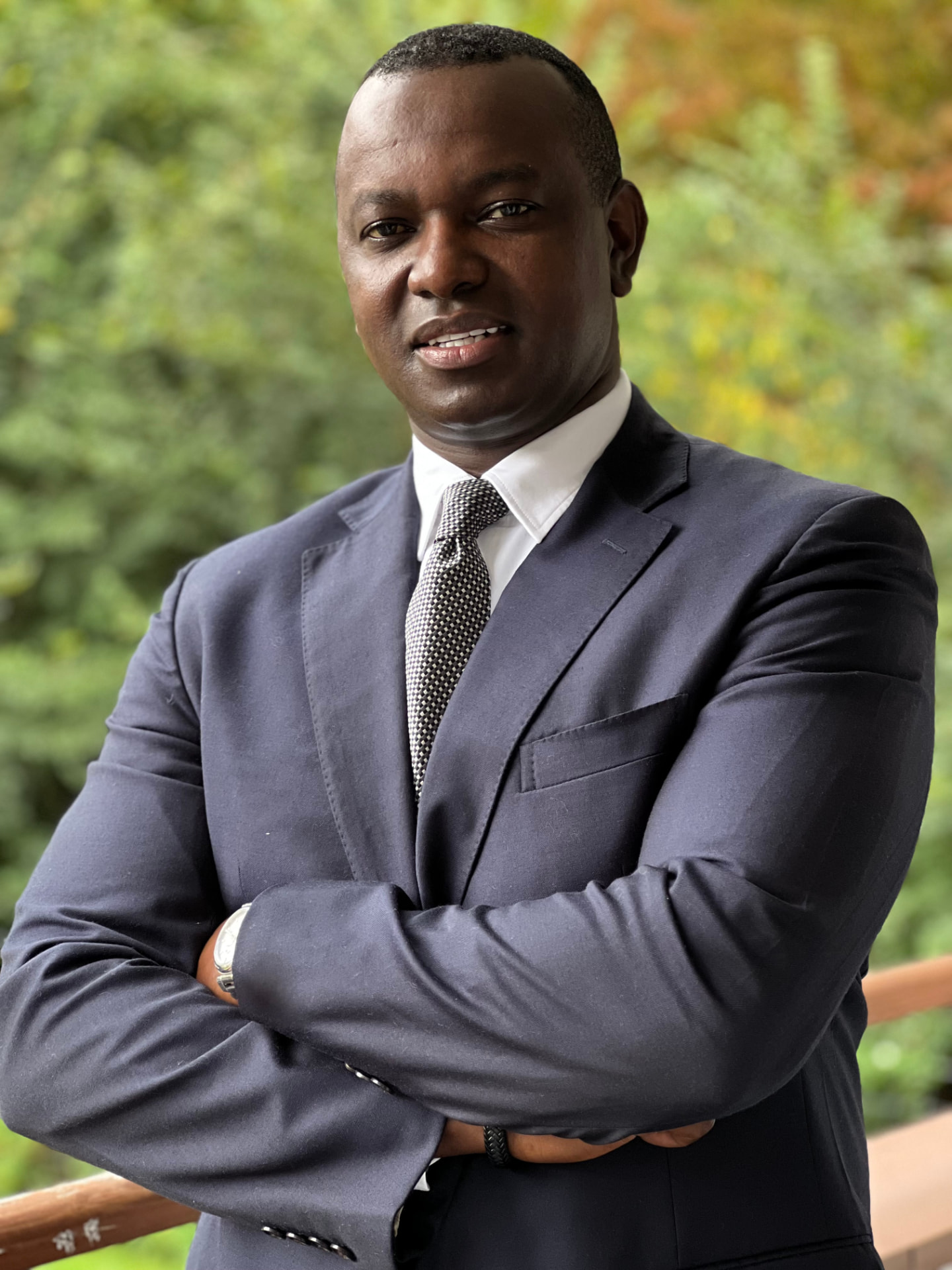 Portrait de Younne DIALLO, Consultant international et partenaire, en charge des questions relatives aux performances économiques et financières